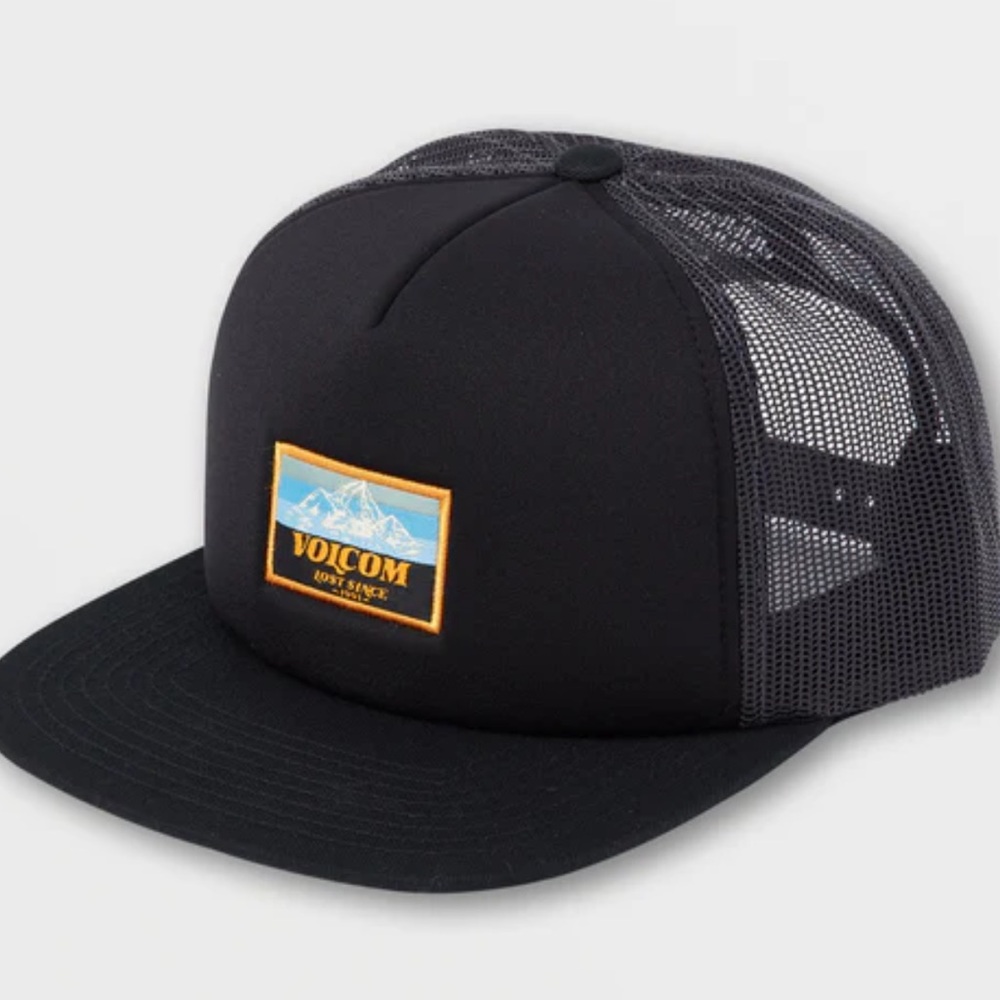 NWT Volcom SNAPBACK Black Mesh Cap with Logo Patch